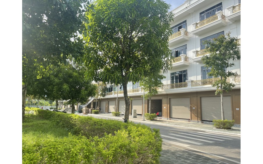 SHOPHUSE 4 TẦNG. VIEW CÔNG VIÊN - KĐT XUÂN HƯNG.BÀN GIAO NHÀ NGAY.  CĐT: 0966 343 969